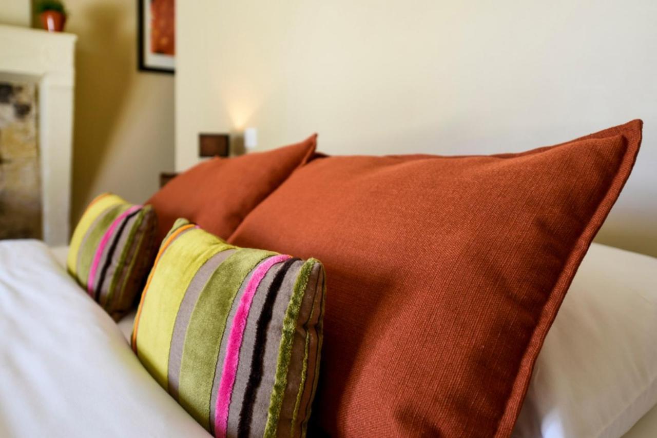 Bleu Raisin Bed & Breakfast Les Salles-de-Castillon ภายนอก รูปภาพ