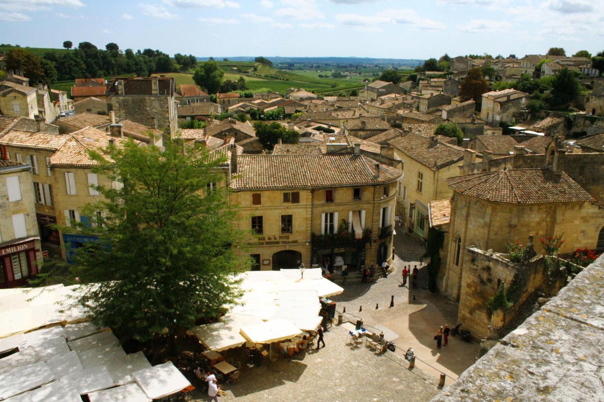 Bleu Raisin Bed & Breakfast Les Salles-de-Castillon ภายนอก รูปภาพ