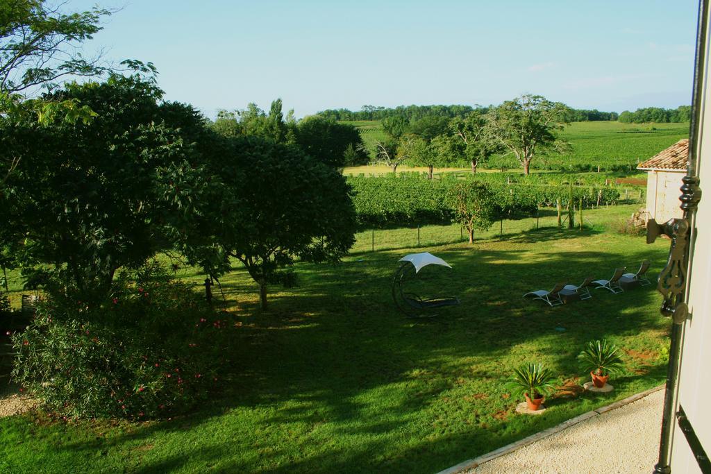Bleu Raisin Bed & Breakfast Les Salles-de-Castillon ภายนอก รูปภาพ